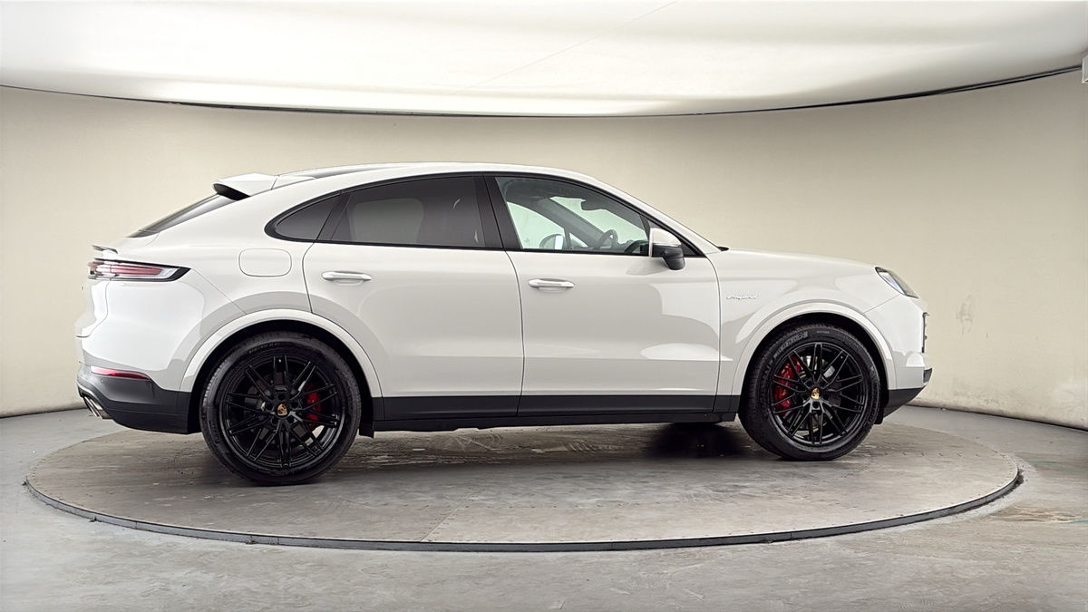 More views of Porsche Cayenne