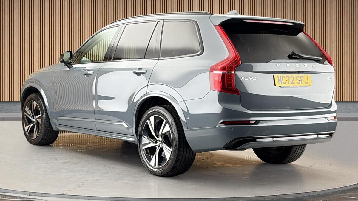 Volvo XC90 Image 2
