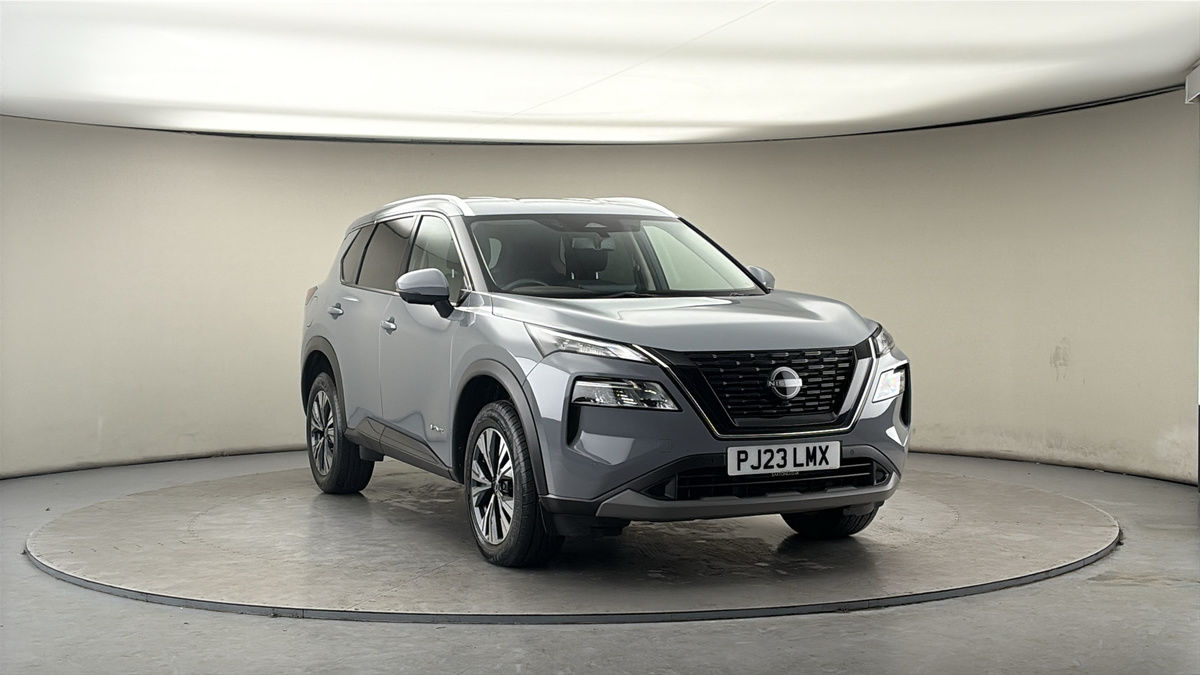 More views of Nissan X-Trail