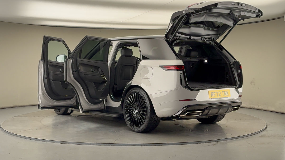 More views of Land Rover Range Rover Sport