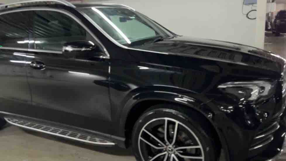 More views of Mercedes-Benz GLE