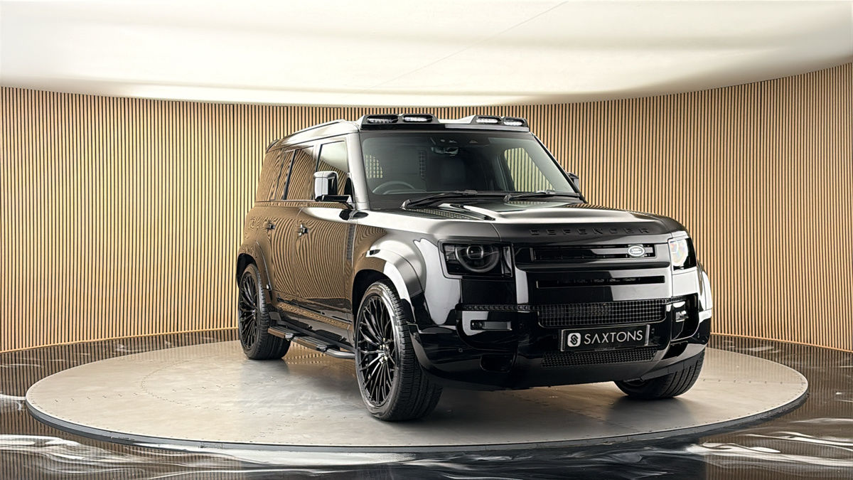 More views of Land Rover Defender 110
