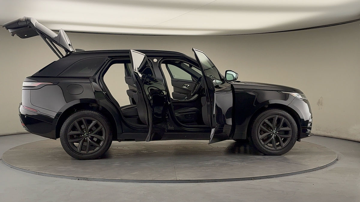 More views of Land Rover Range Rover Velar