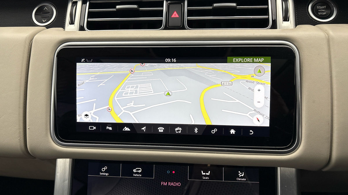 Land Rover Range Rover Image 17