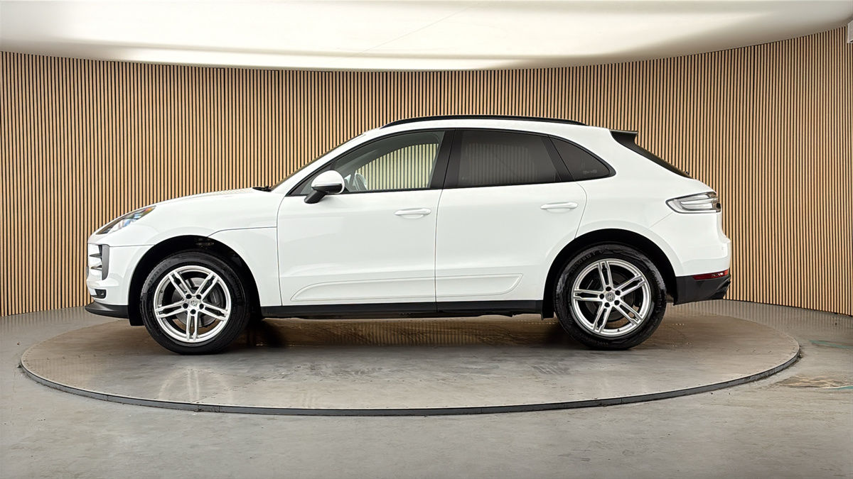 Porsche Macan Image 15