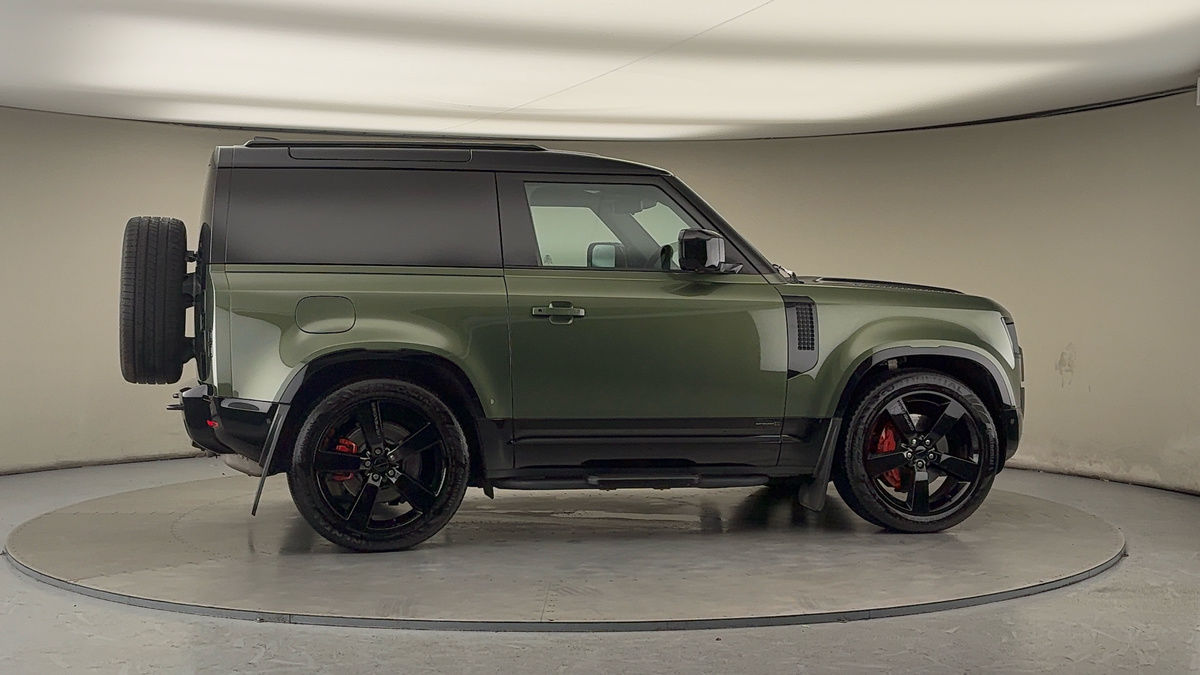 More views of Land Rover Defender 90