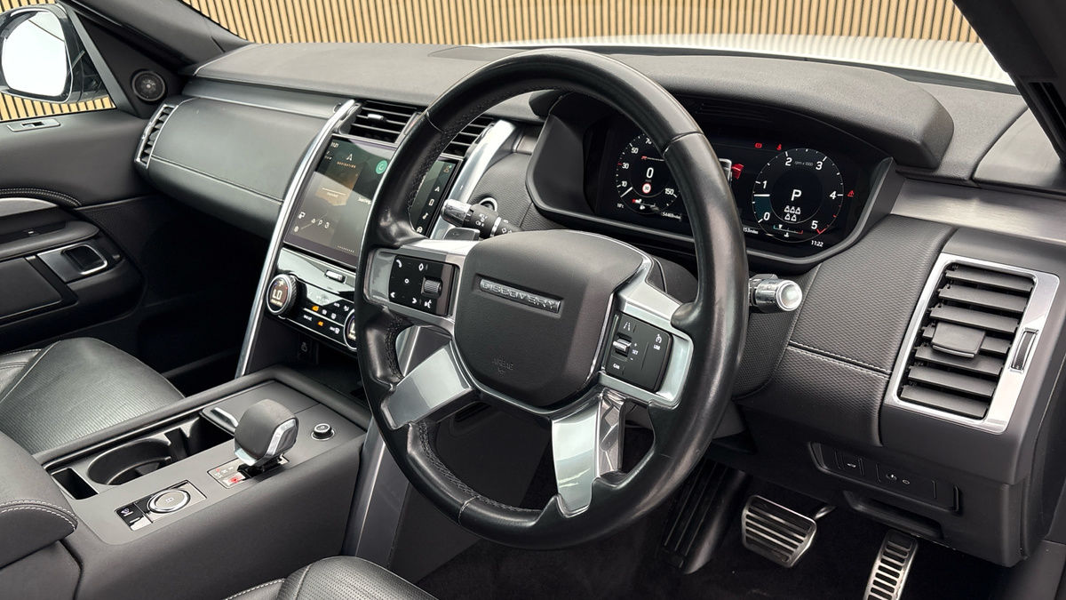 Land Rover Discovery Image 5