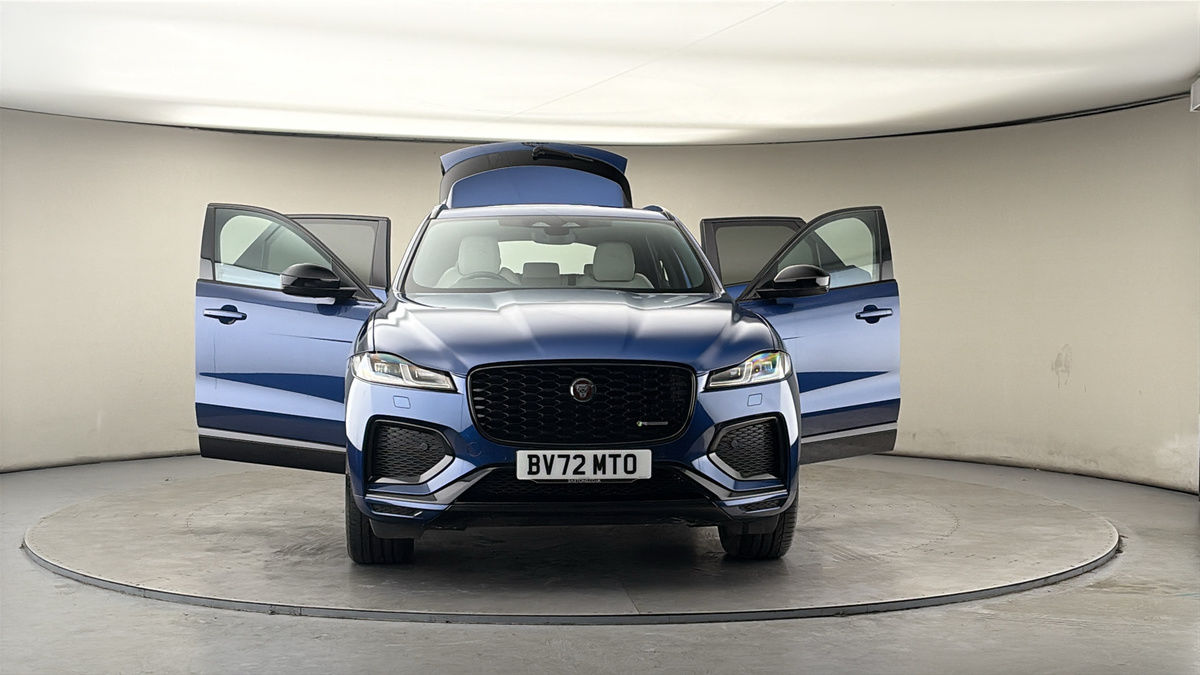 More views of Jaguar F-PACE