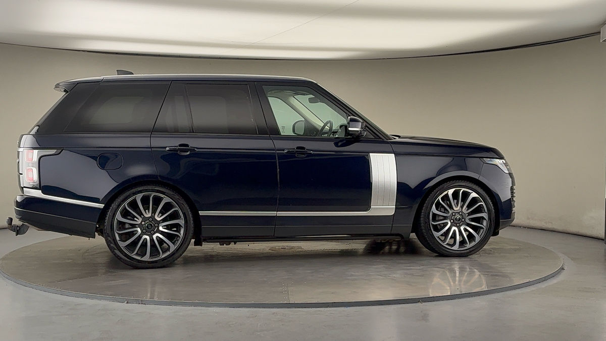 More views of Land Rover Range Rover