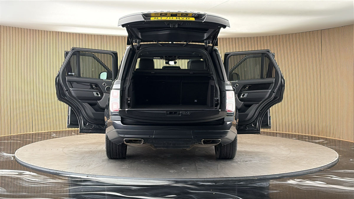 More views of Land Rover Range Rover