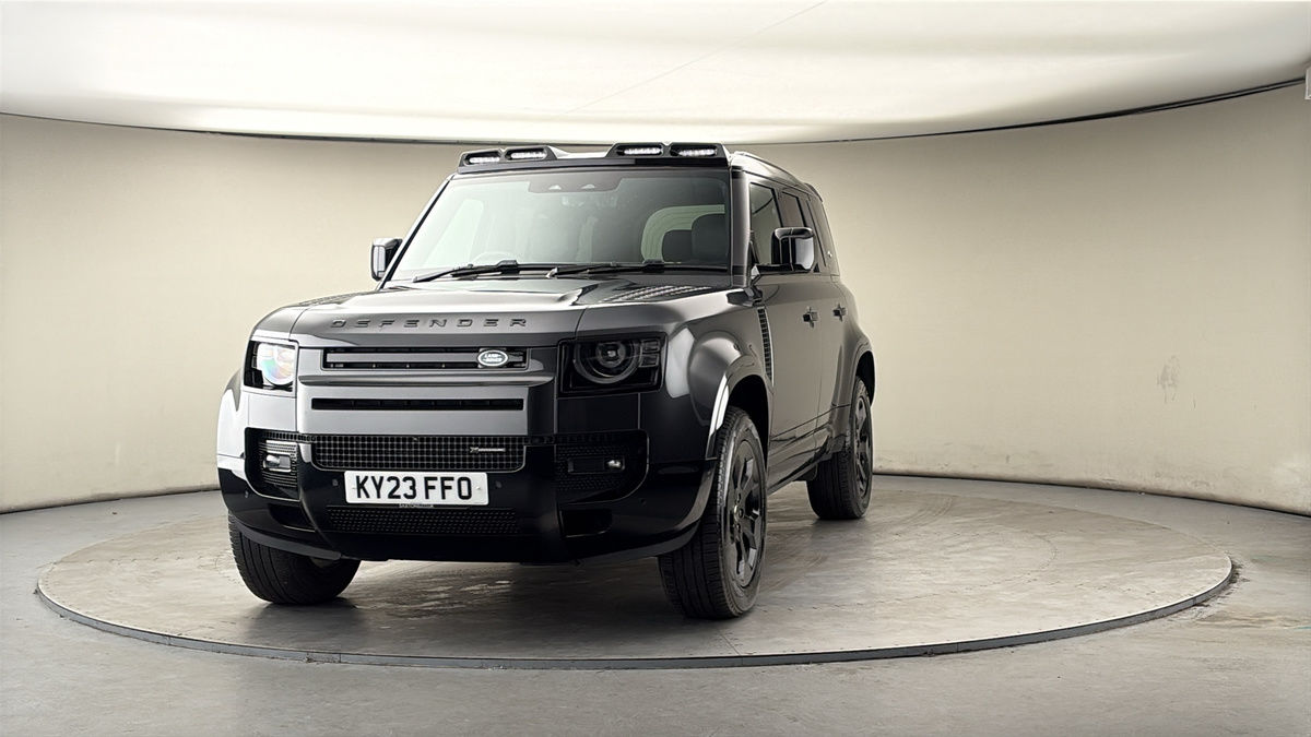 More views of Land Rover Defender 110