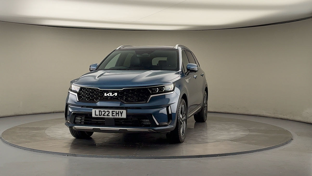 More views of Kia Sorento
