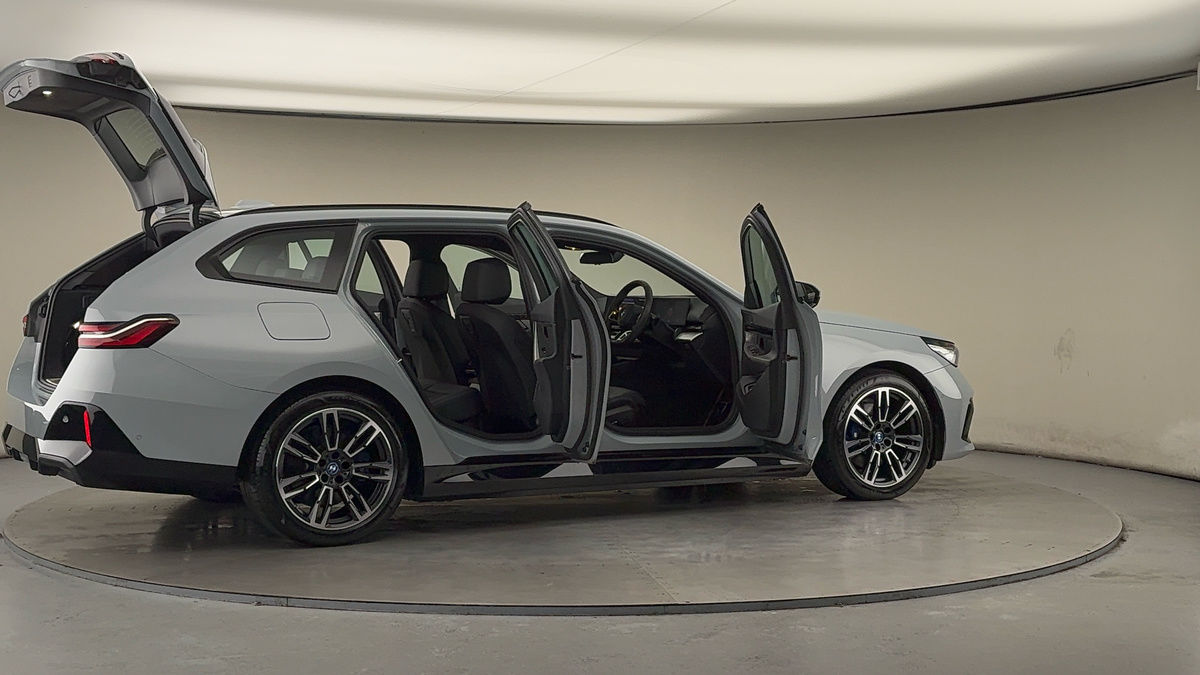 More views of BMW 5 Series