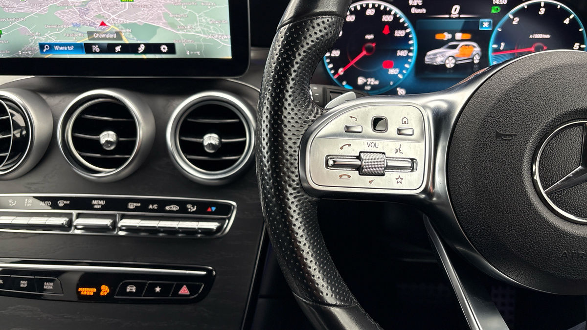 Mercedes-Benz GLC Image 13