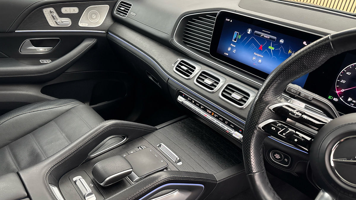 Mercedes-Benz GLS Image 18