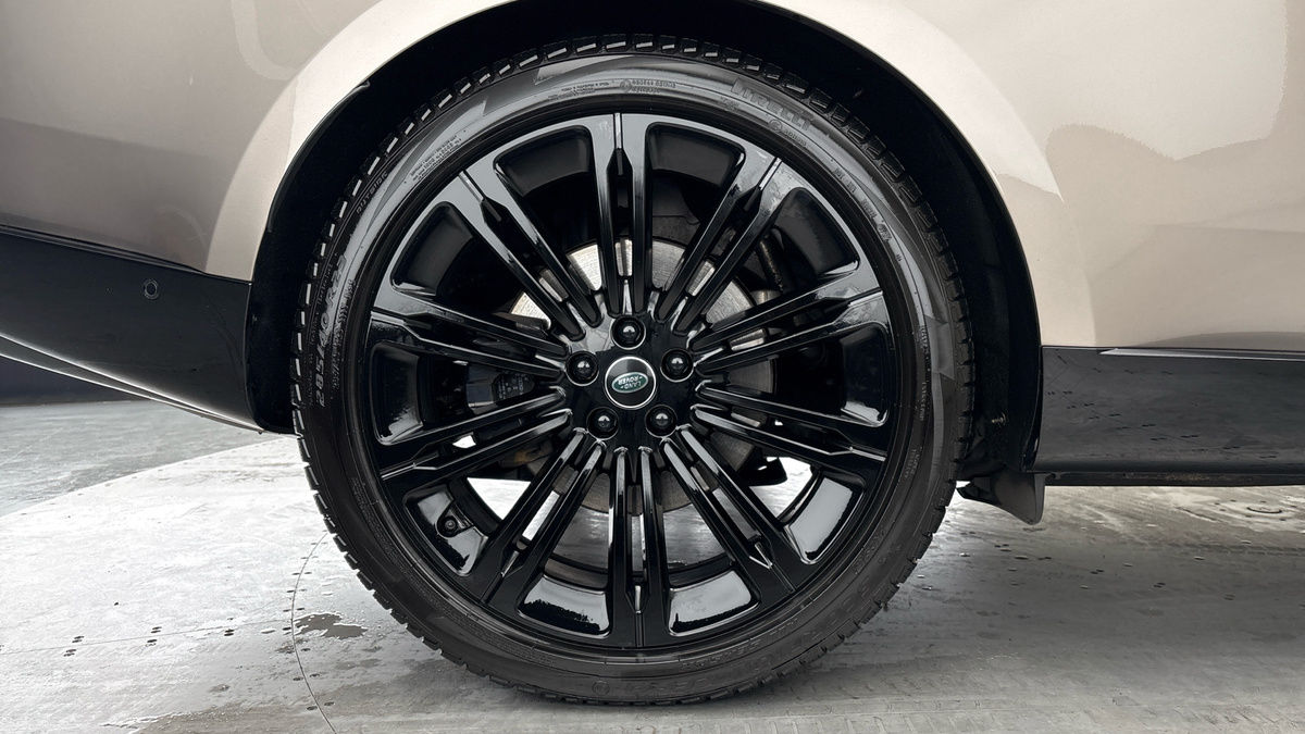Land Rover Range Rover Image 10