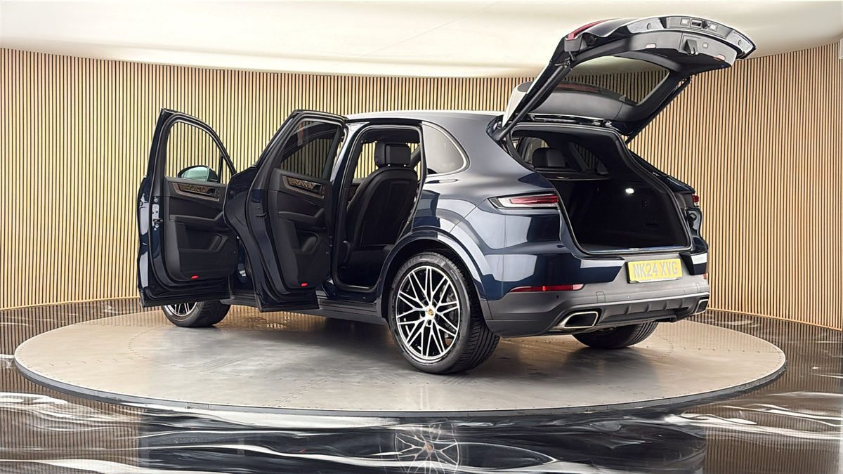More views of Porsche Cayenne