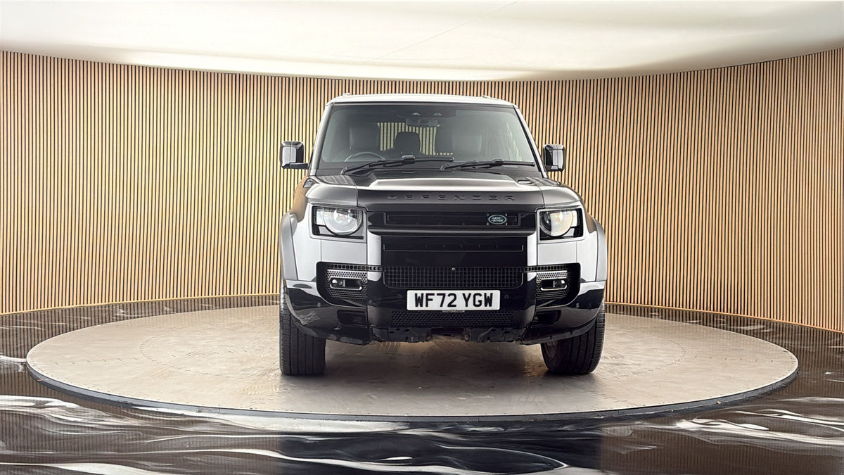 More views of Land Rover Defender 90