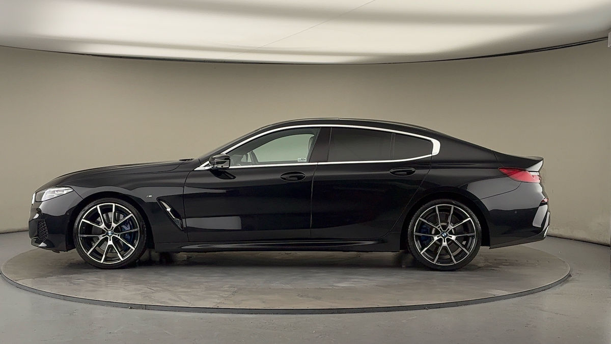 BMW 8 Series Image 15