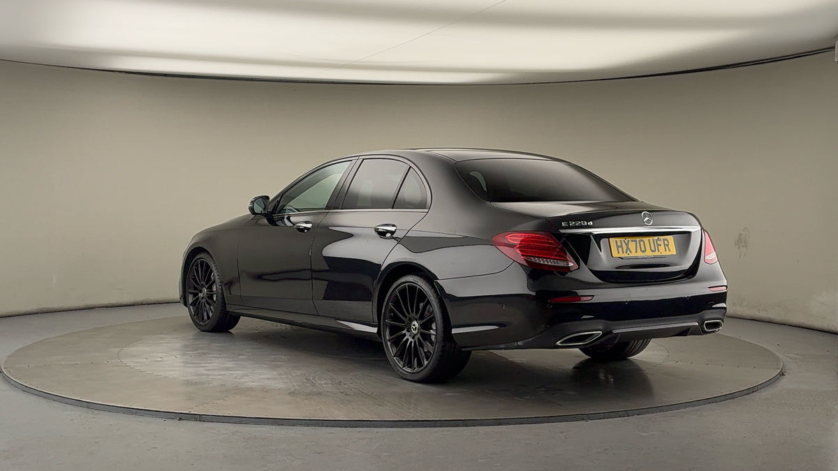 Mercedes-Benz E Class Image 2