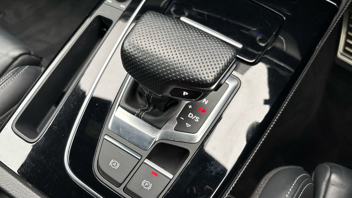 Audi Q5 Image 6