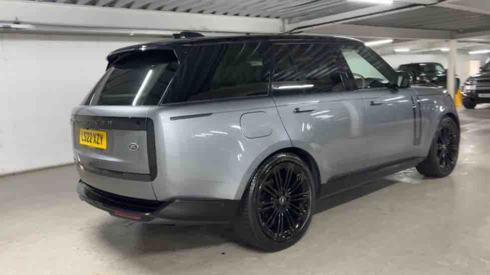 More views of Land Rover Range Rover