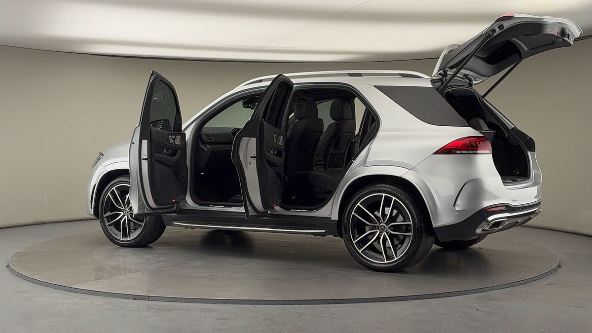 More views of Mercedes-Benz GLE