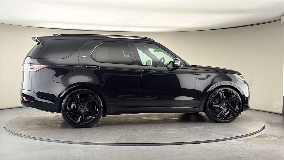 More views of Land Rover Discovery