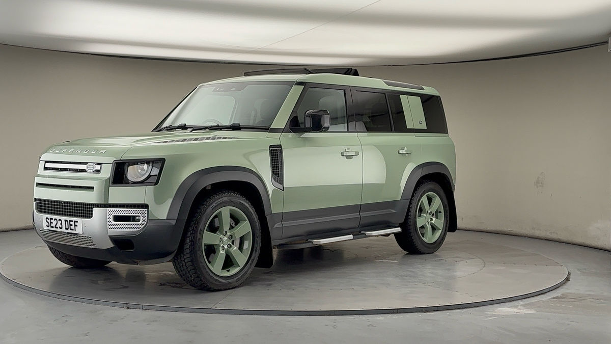 Land Rover Defender 110 Image 20