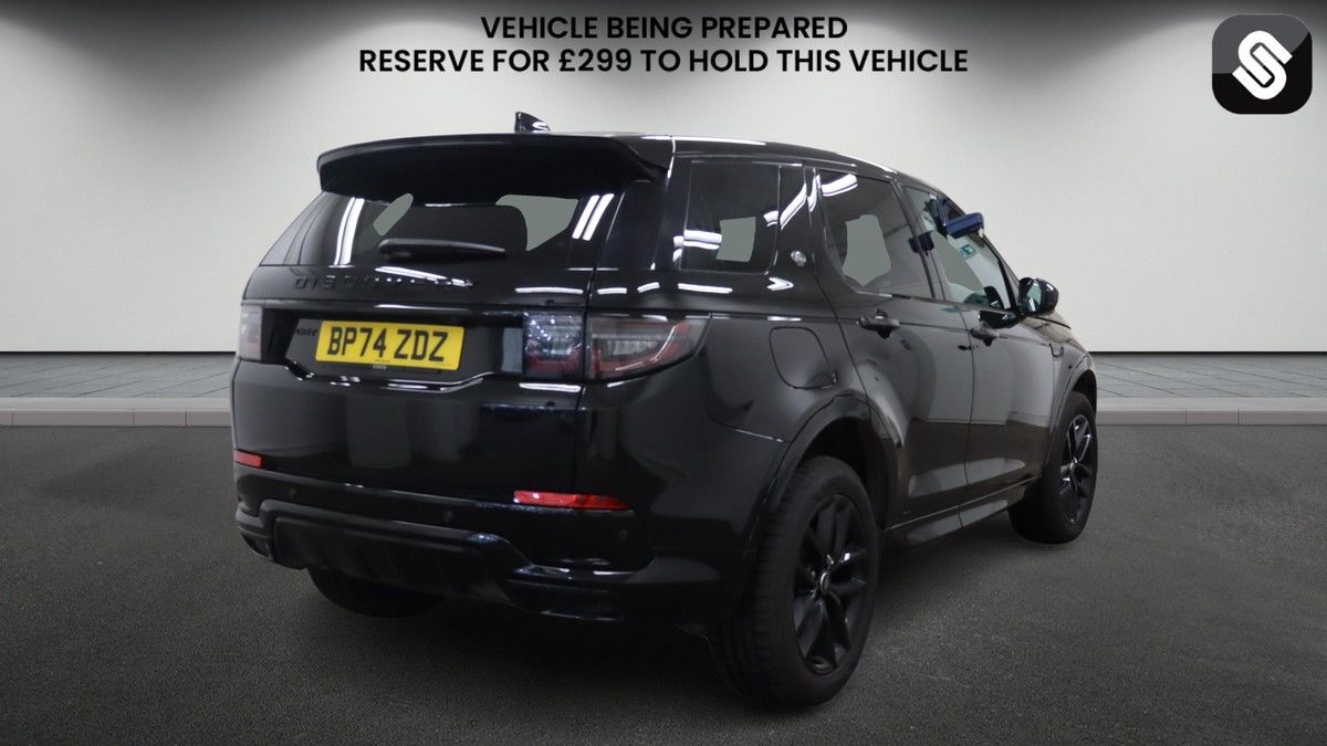 Land Rover Discovery Sport Image 4