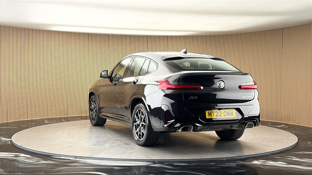 More views of BMW X4