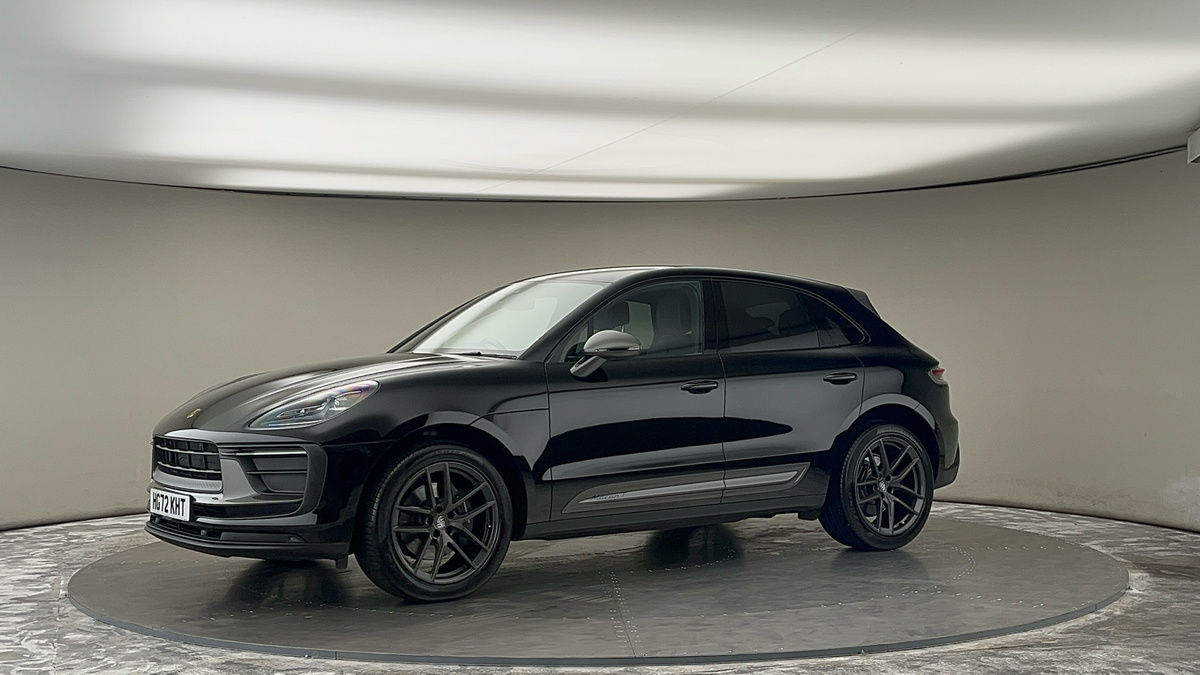 More views of Porsche Macan