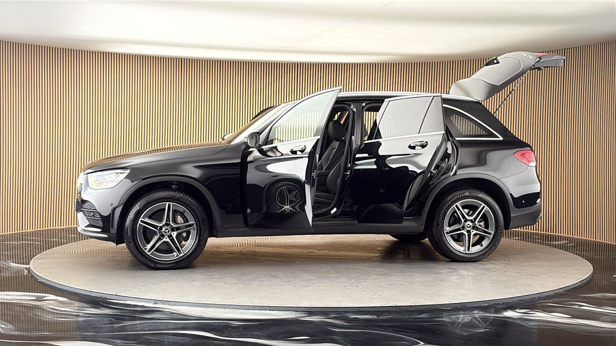 More views of Mercedes-Benz GLC
