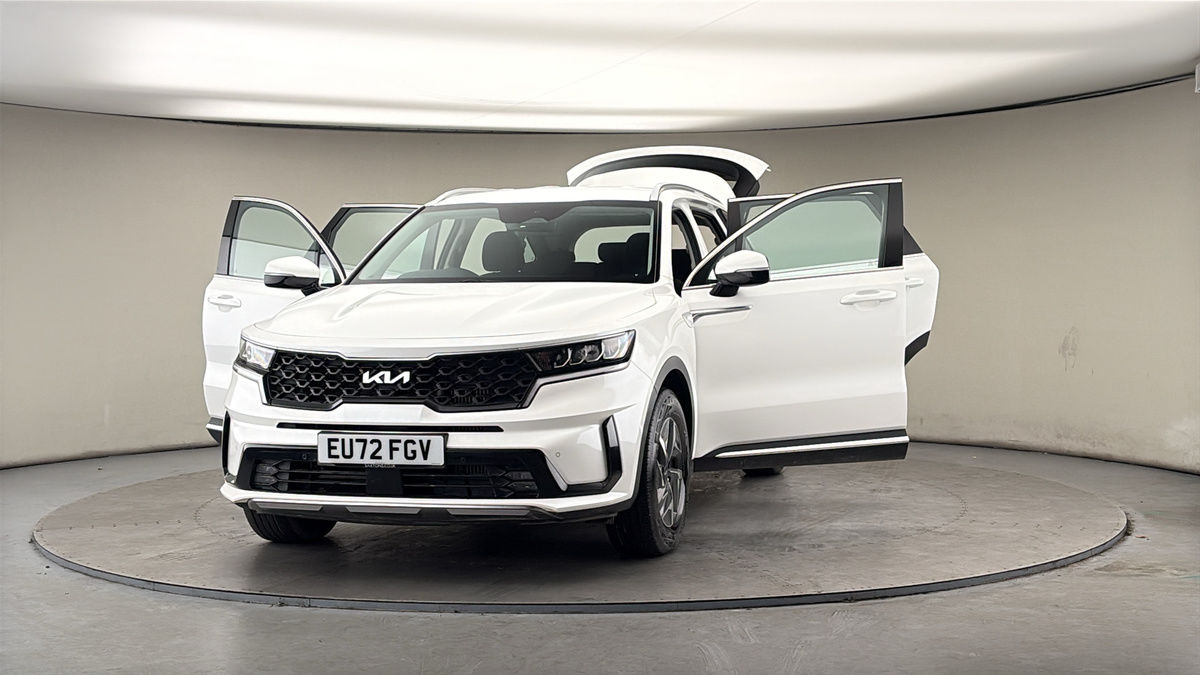 More views of Kia Sorento