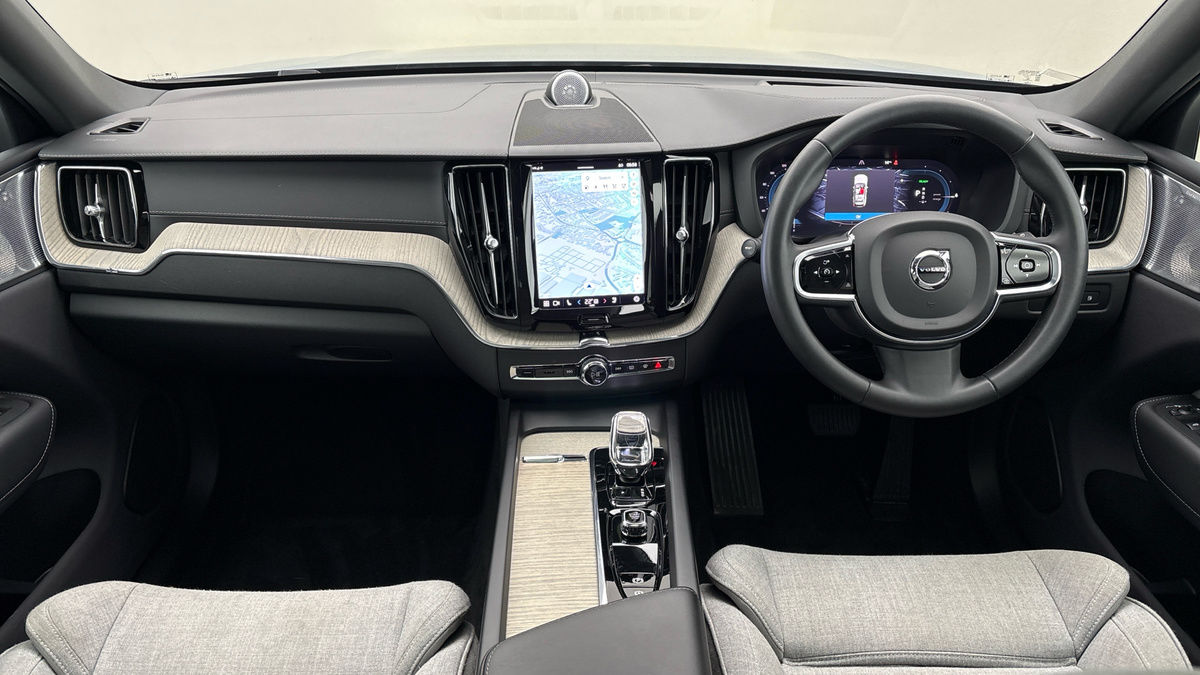 Volvo XC60 Image 12