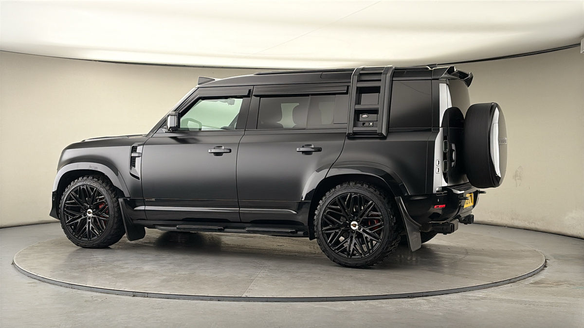 More views of Land Rover Defender 110