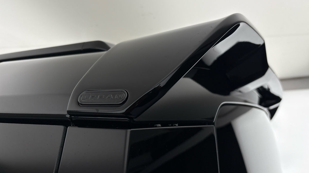 Land Rover Defender 110 Urban Image 30