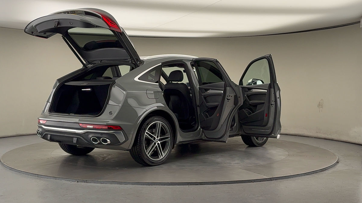 More views of Audi SQ5