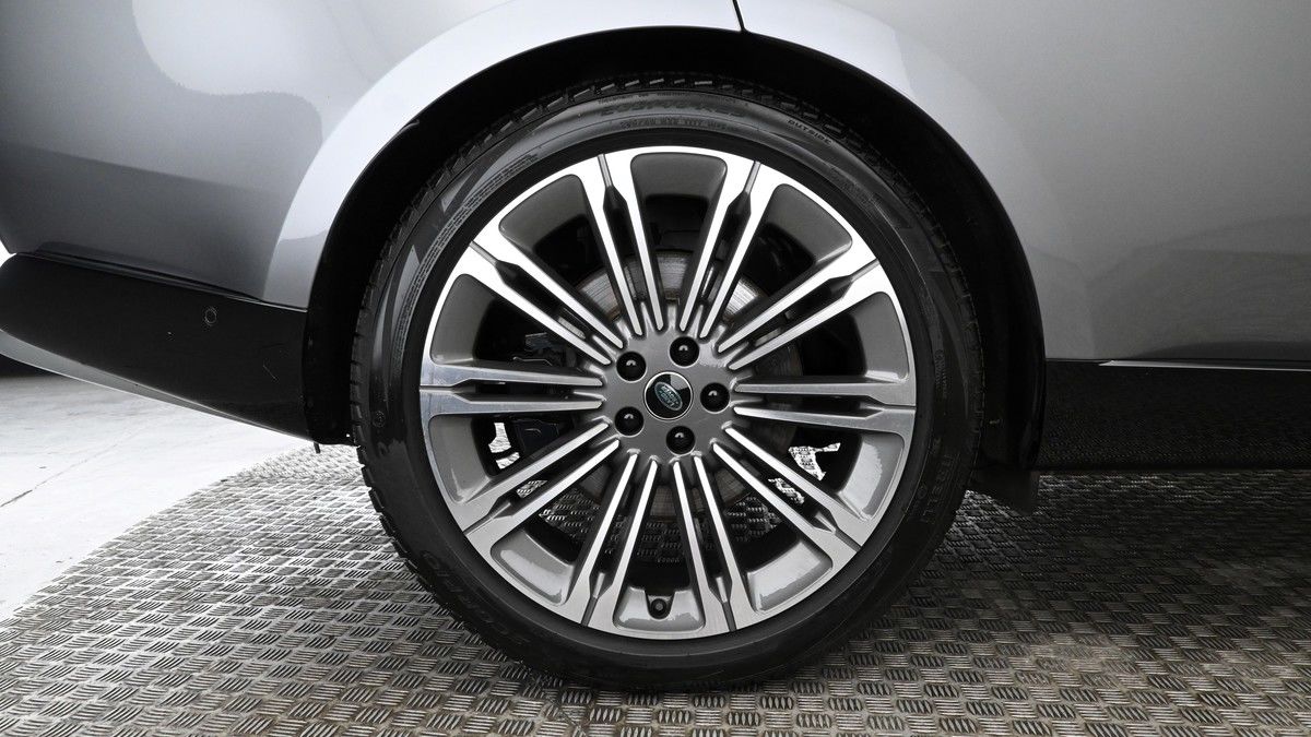Land Rover Range Rover Image 8