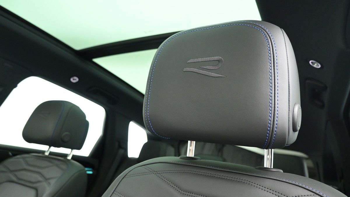 Volkswagen Touareg Image 22