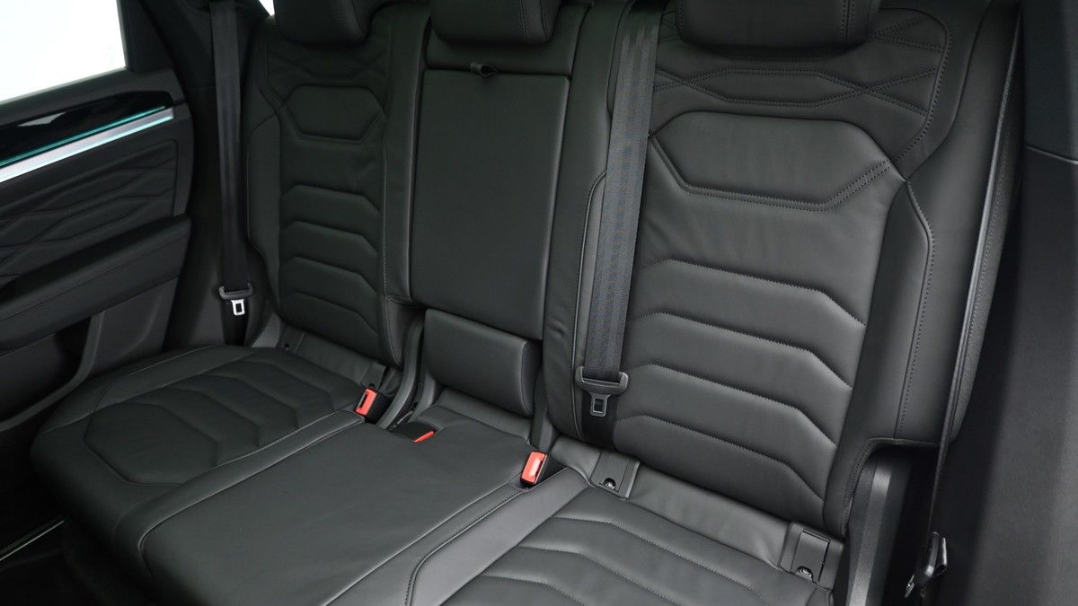 Volkswagen Touareg Image 5