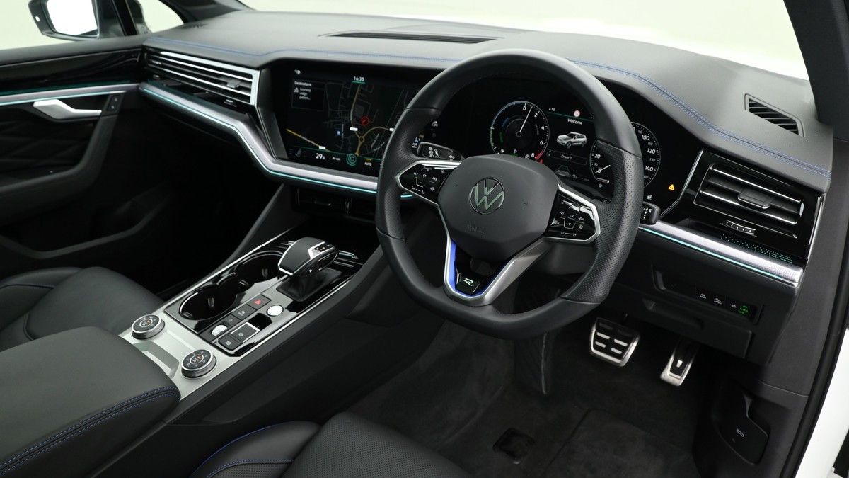 Volkswagen Touareg Image 3