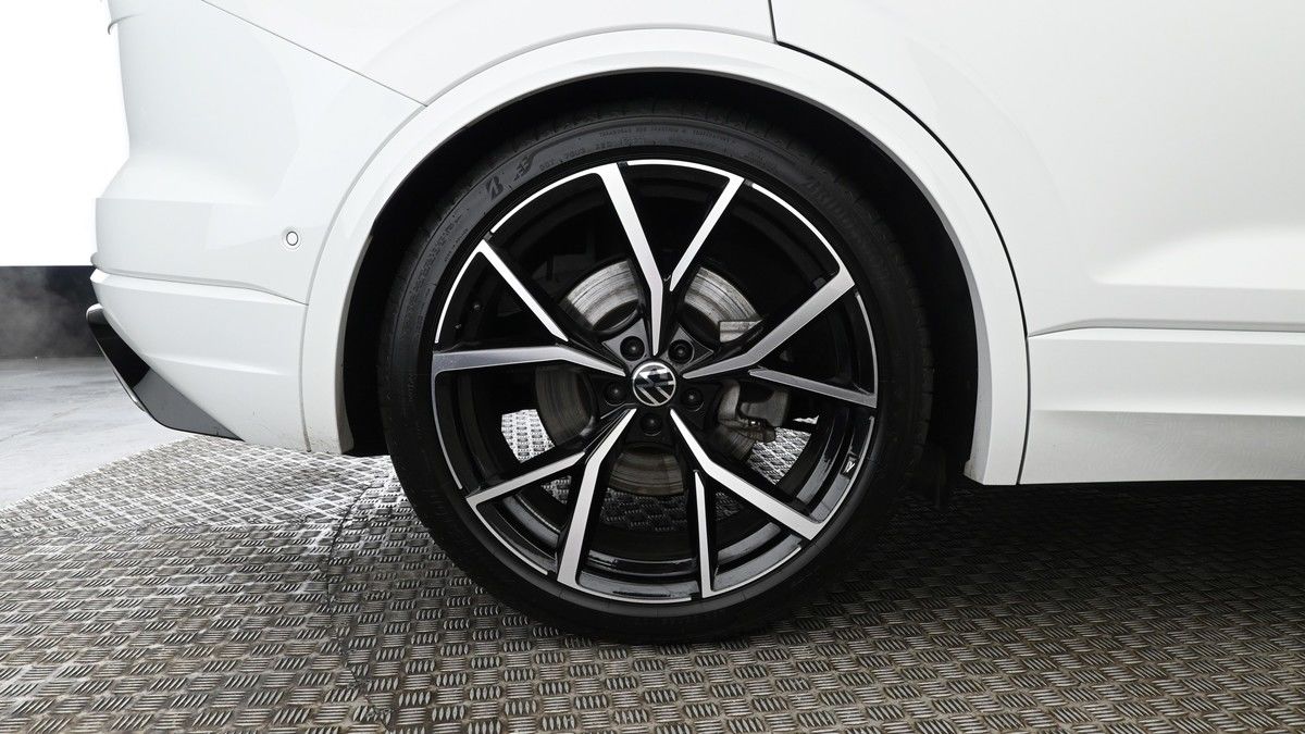 Volkswagen Touareg Image 13