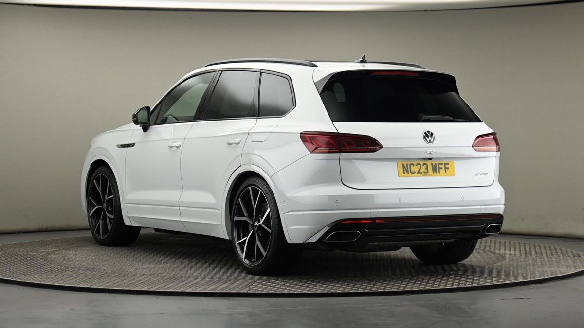 Volkswagen Touareg Image 31