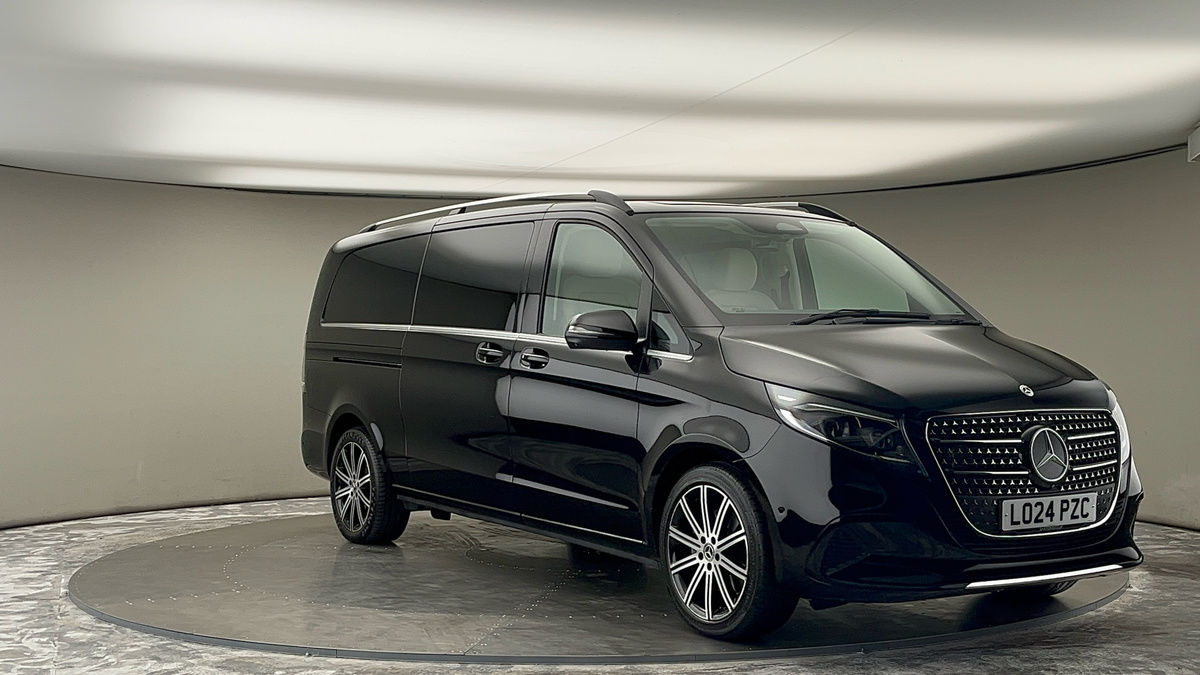 Mercedes-Benz V Class Sticky Header Image