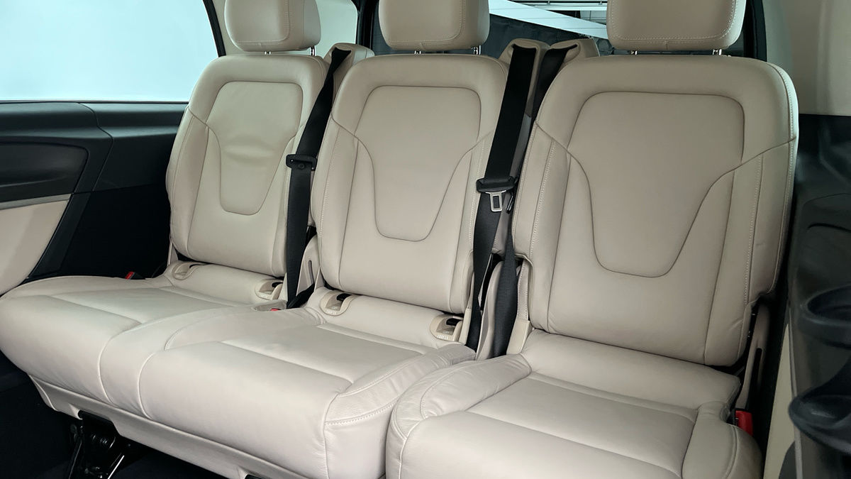 Mercedes-Benz V Class Image 8