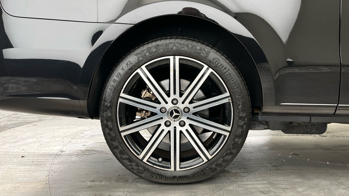 Mercedes-Benz V Class Image 10