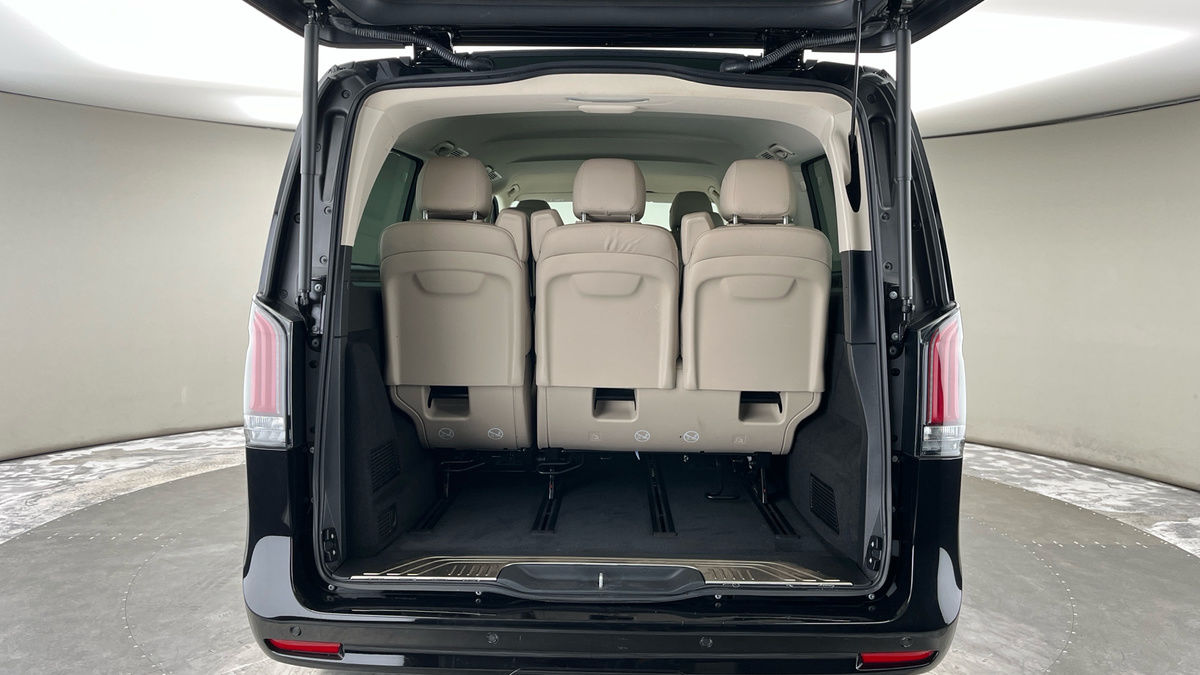 Mercedes-Benz V Class Image 11