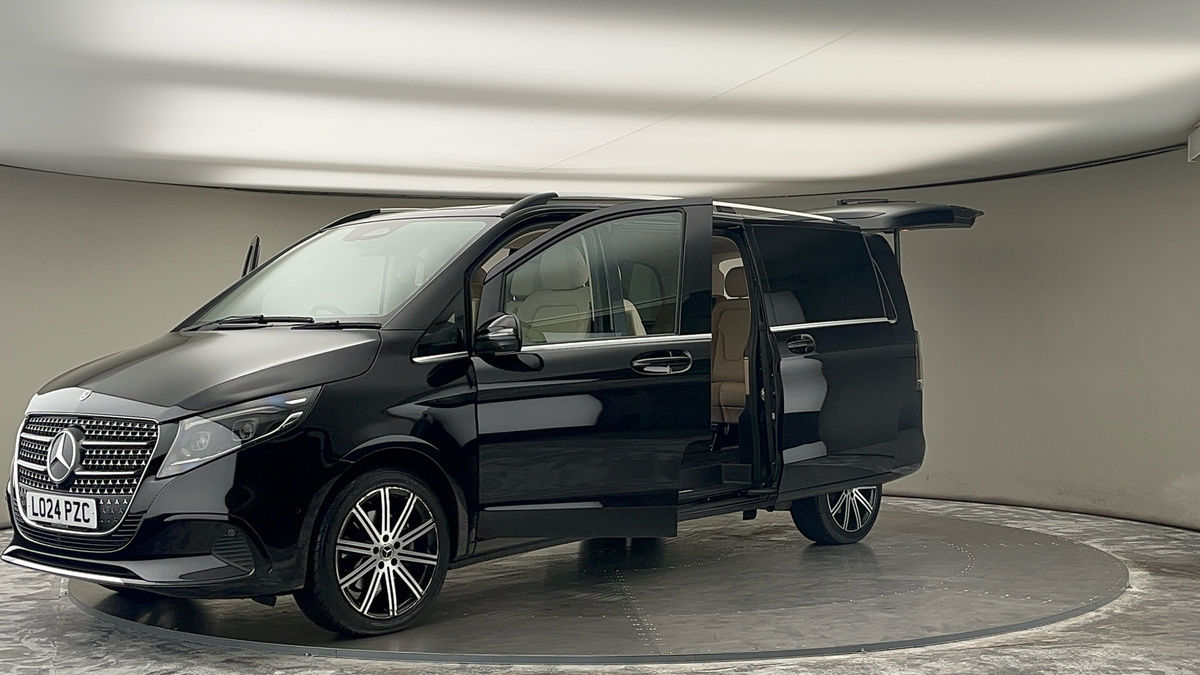 Mercedes-Benz V Class Image 22