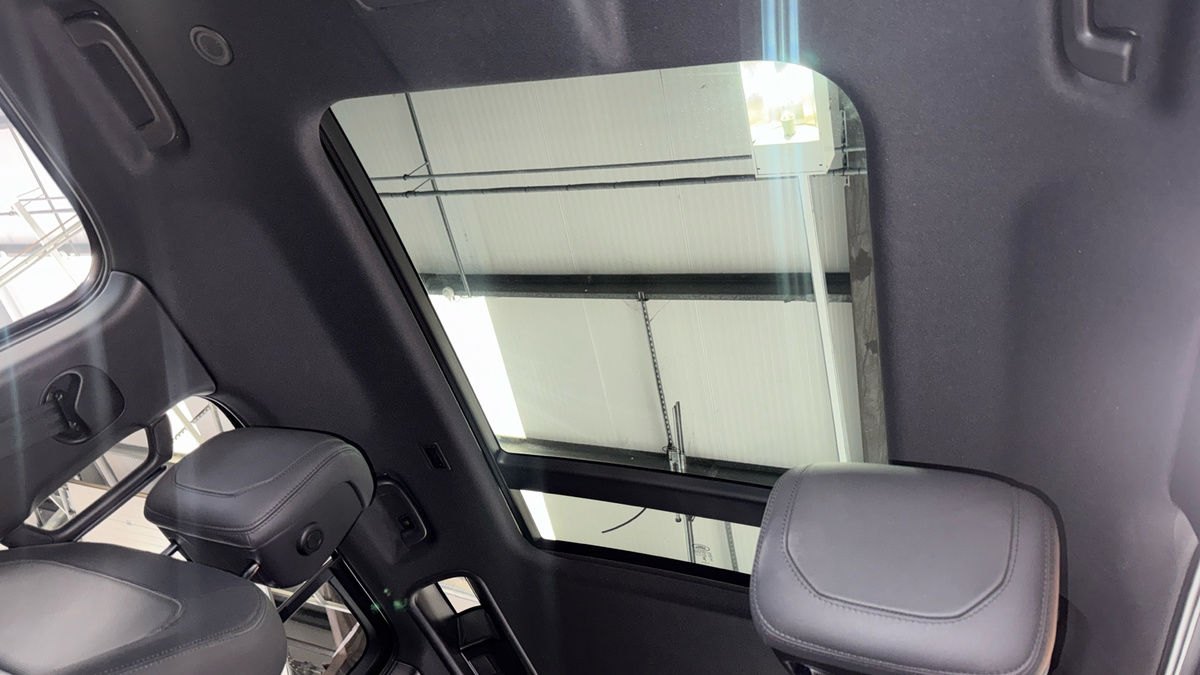 Land Rover Defender 110 Urban Image 2